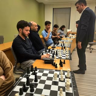 Orxan Abdulov reviewing players